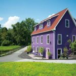 Downsizing led Terry and Becky McKim to Stoudtburg Village in Adamstown. Their distinctive purple house attracts droves of picture takers – “It’s very popular with Baltimore Ravens fans,” Terry reports. While there are several outdoor-living areas, there isn’t a blade of grass to cut.