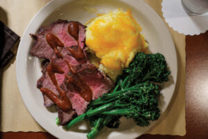 Dutch Apple Dinner Theatre: Dinner And a Show - Lancaster County Magazine