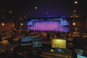 Dutch Apple Dinner Theatre: Dinner And a Show - Lancaster County Magazine